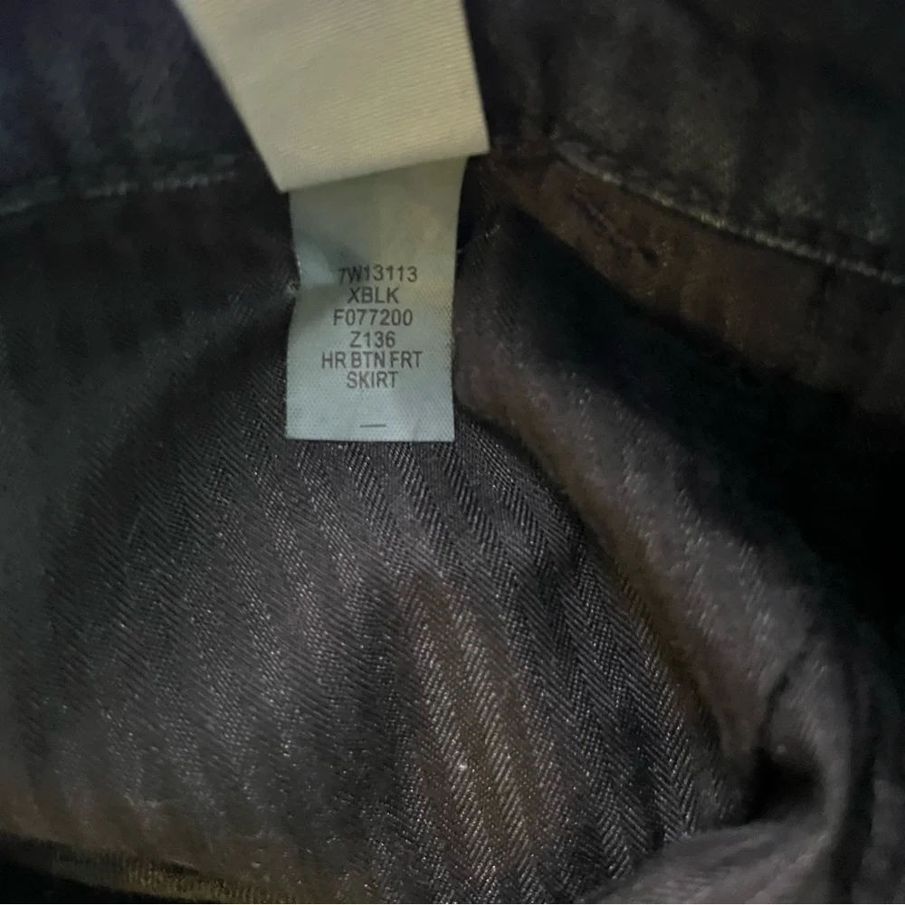 Lucky Brand Button Front Denim Skirt – Size 14/32 – Black Wash - Picture 5 of 5